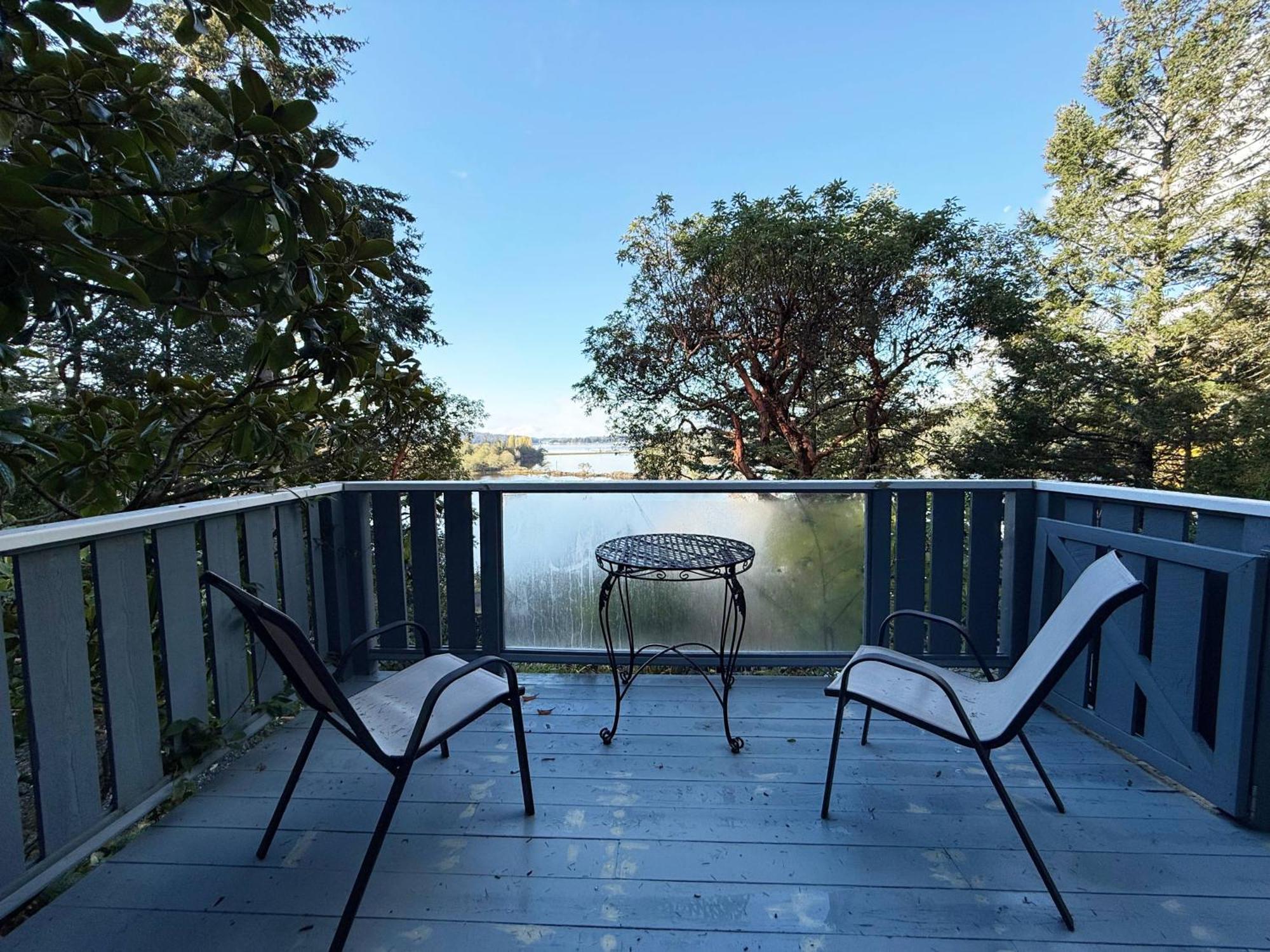 Sterling Cove Bed & Breakfast Sooke Room photo